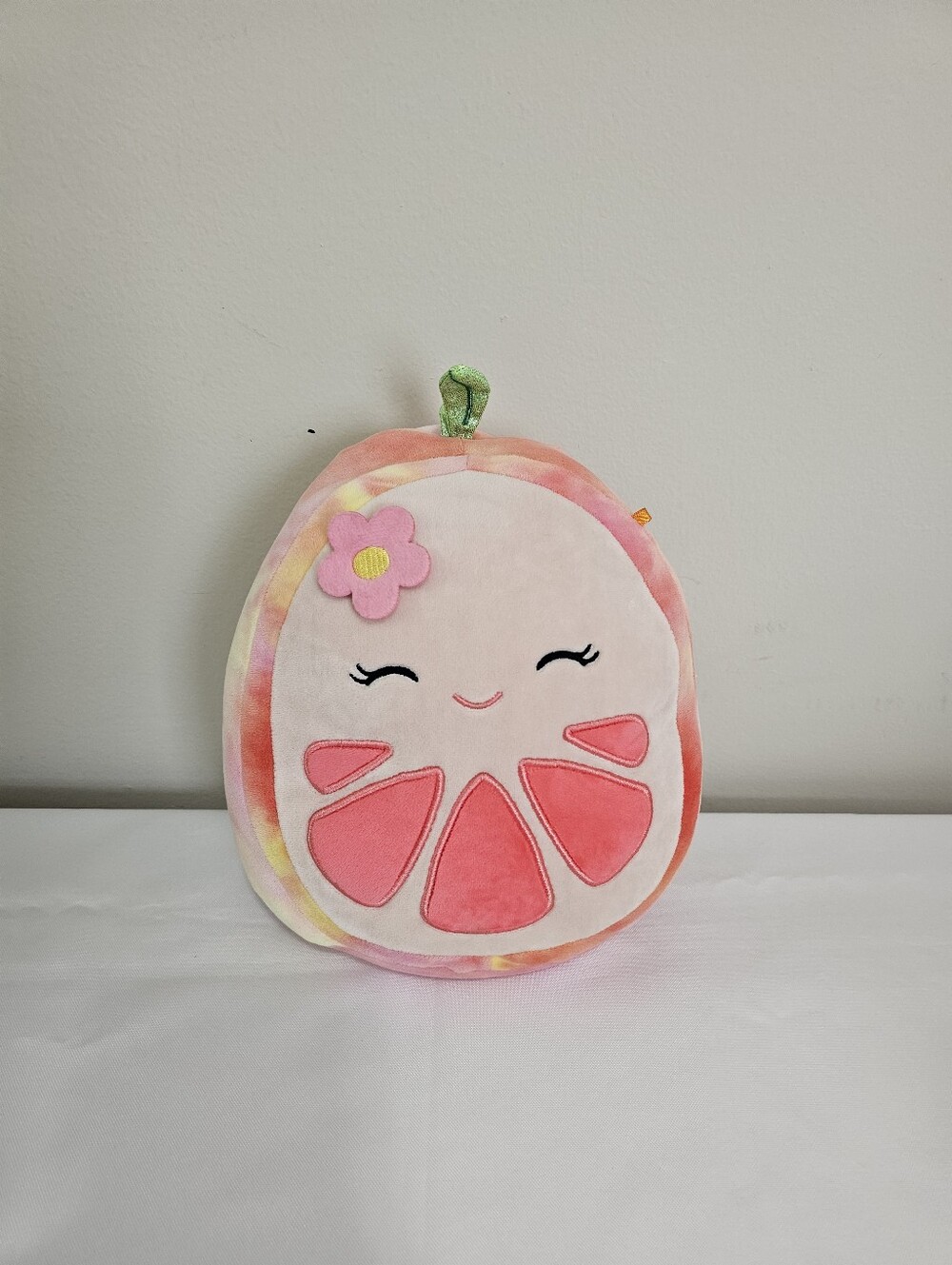 Squishmallows Kaldette Brand Fruit pink grapefruit 8” Great Condition